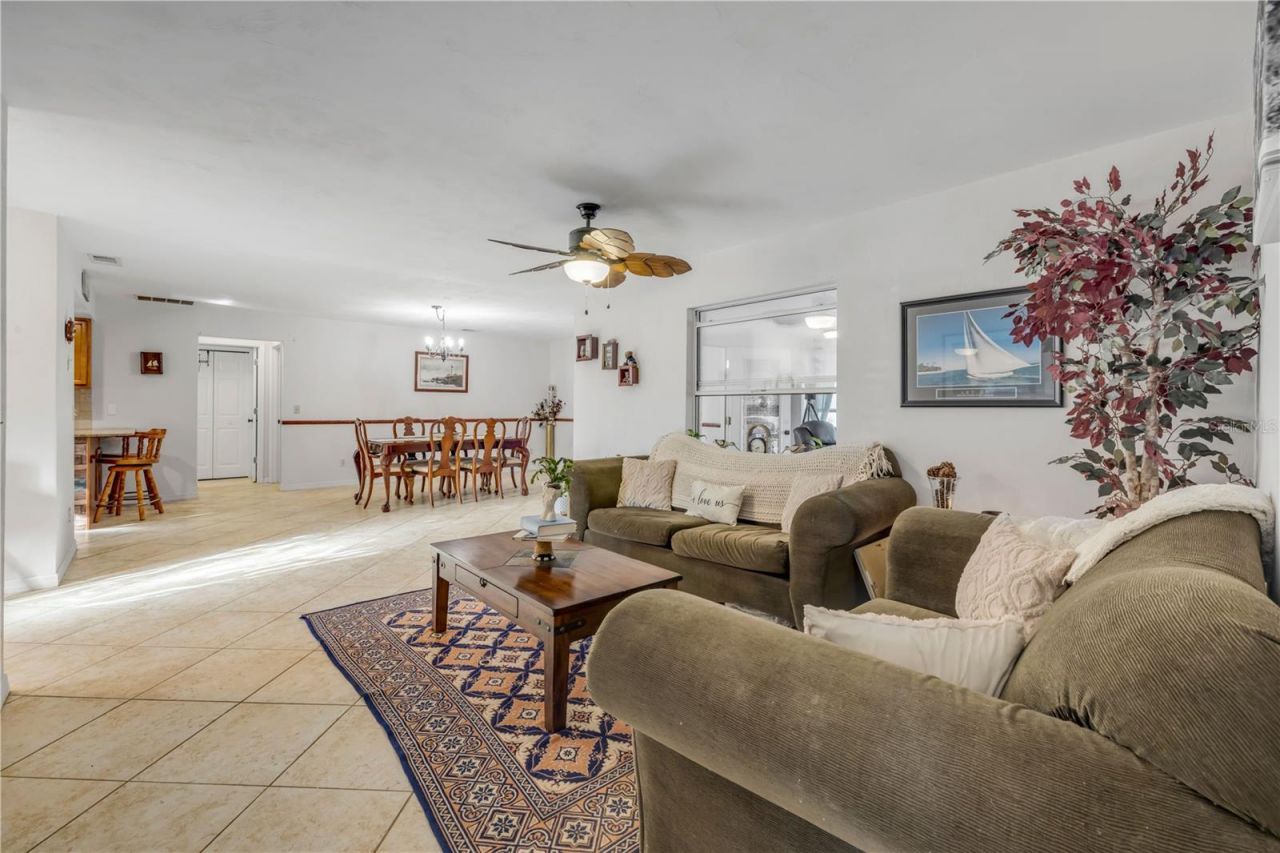 2425 Travelers Palm Drive, Edgewater, FL 32141 Photo