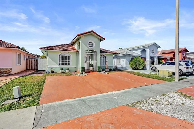 7456 W 34th Court, Hialeah, FL 33018 Photo