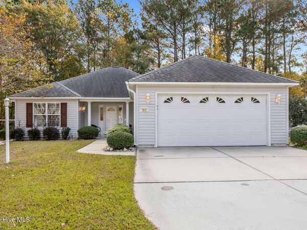 303 Jasmine S, Swansboro, NC 28584
