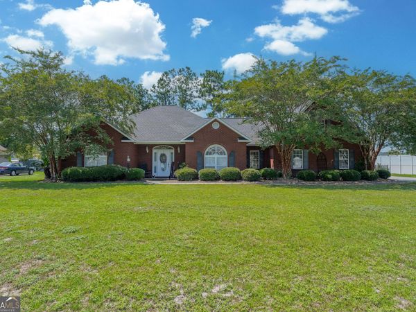851 Carriage Lane, Waycross, GA 31503