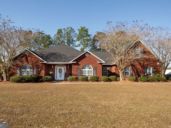 851 Carriage Lane, Waycross, GA 31503