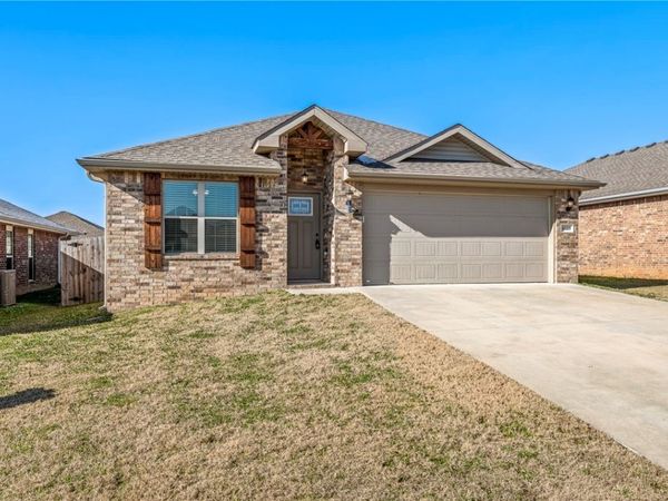 6009 NW Hancock Street, Bentonville, AR 72713