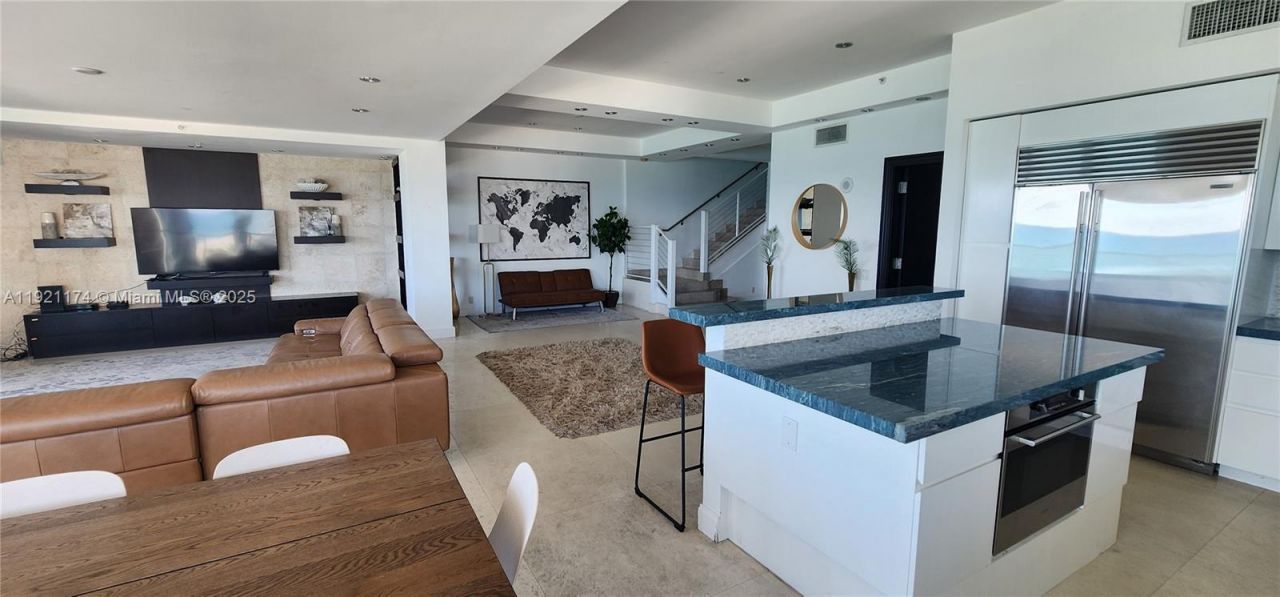 9499 Collins Avenue, Unit PH-02, Surfside, FL 33154 Photo