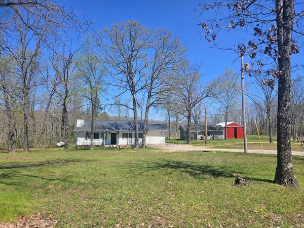 21371 Howell Road, Mountain View, MO 65548