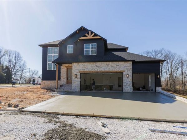 951 Tobacco Root Lane, Bentonville, AR 72712