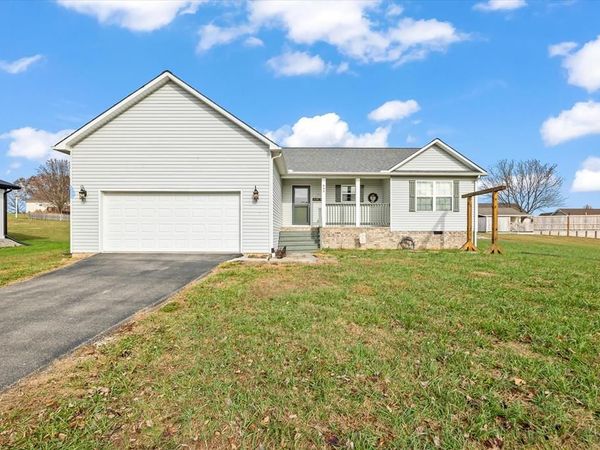 450 Golden Circle, Cookeville, TN 38506