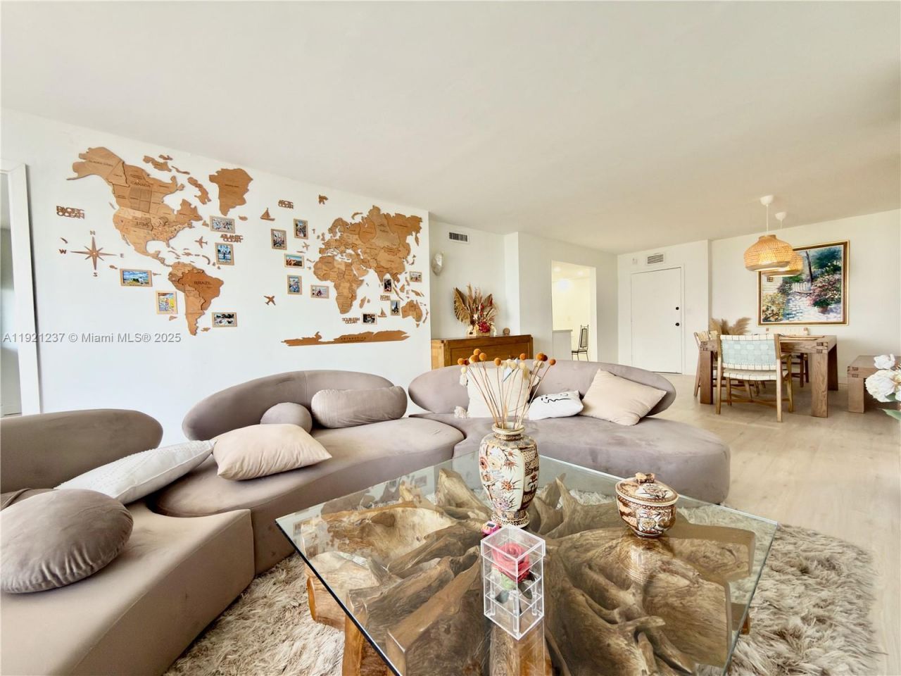 3140 S Ocean Dr, Unit 512, Hallandale Beach, FL 33009 Photo