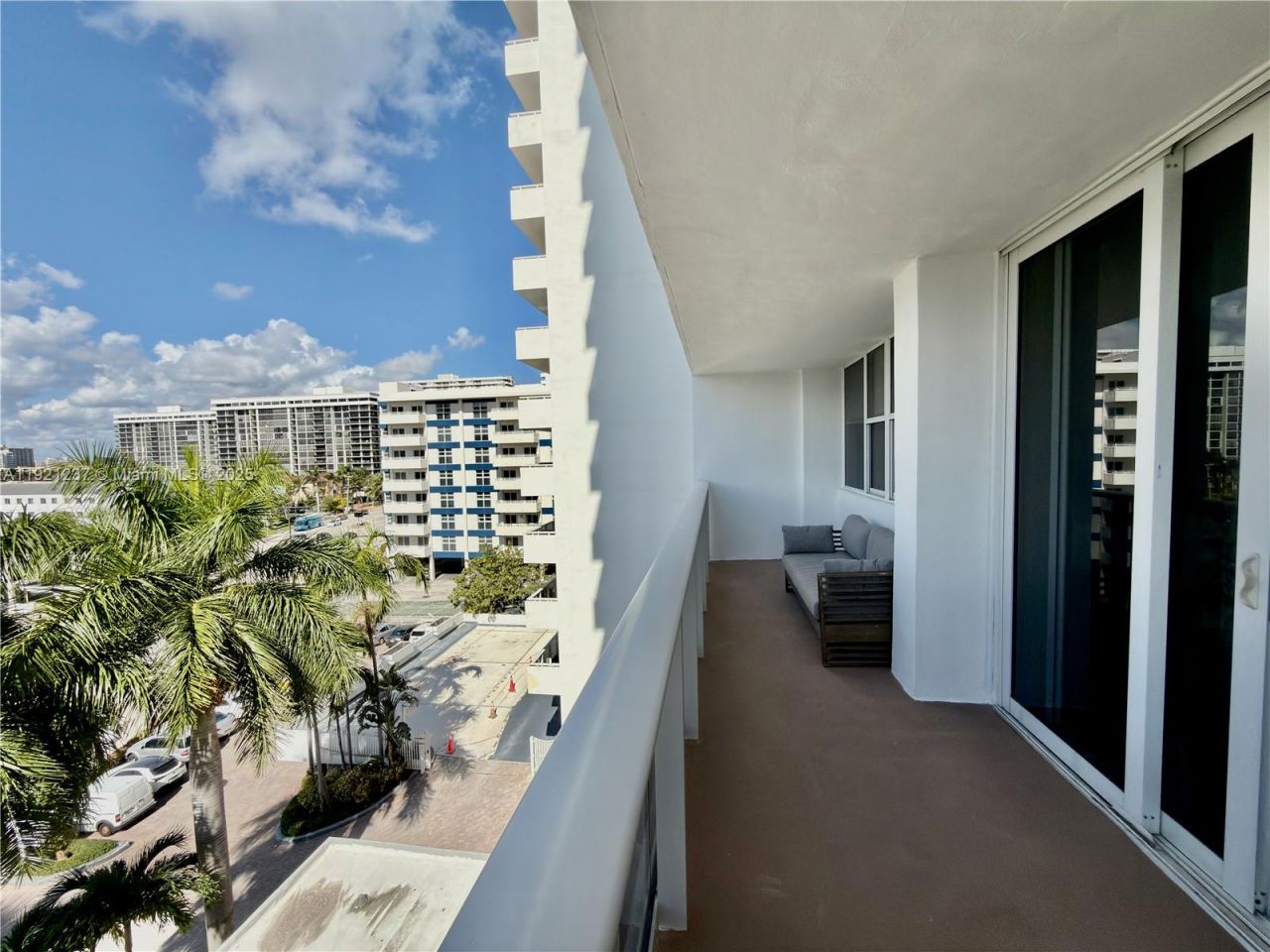 3140 S Ocean Dr, Unit 512, Hallandale Beach, FL 33009 Photo