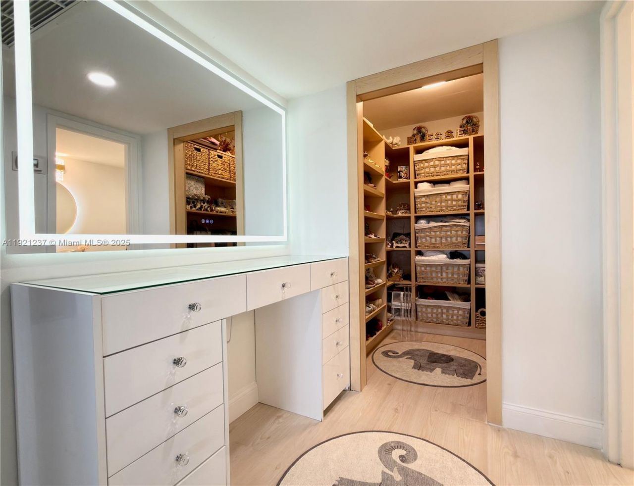 3140 S Ocean Dr, Unit 512, Hallandale Beach, FL 33009 Photo