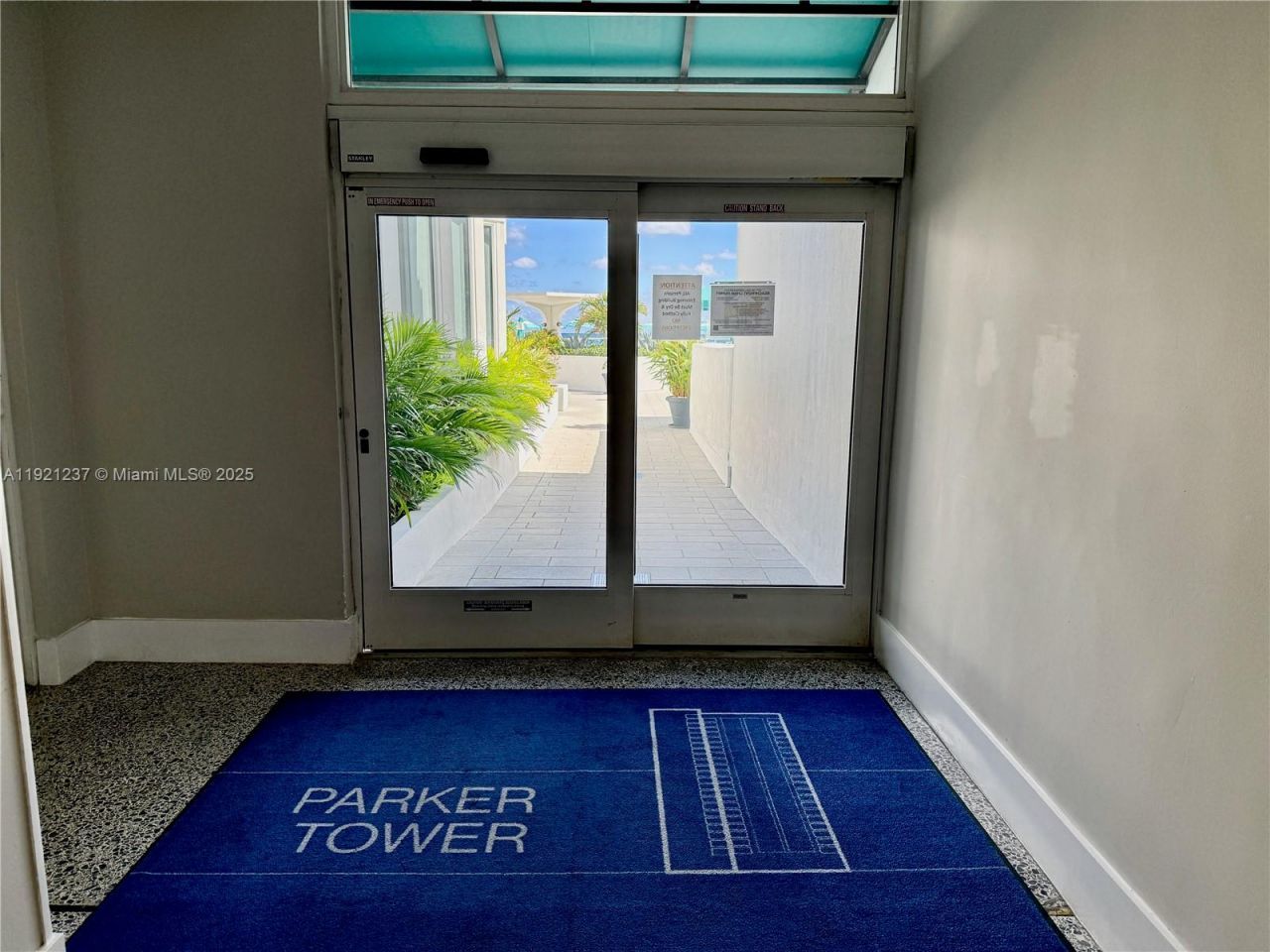3140 S Ocean Dr, Unit 512, Hallandale Beach, FL 33009 Photo