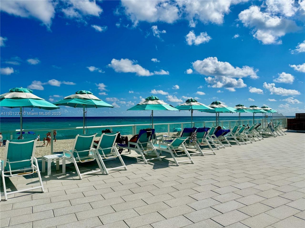 3140 S Ocean Dr, Unit 512, Hallandale Beach, FL 33009 Photo