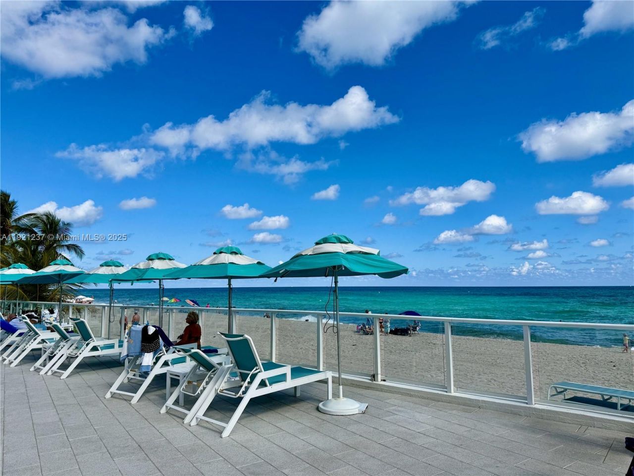 3140 S Ocean Dr, Unit 512, Hallandale Beach, FL 33009 Photo