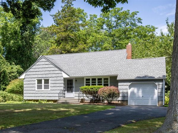 795 Pine Tree Road, Cutchogue, NY 11935