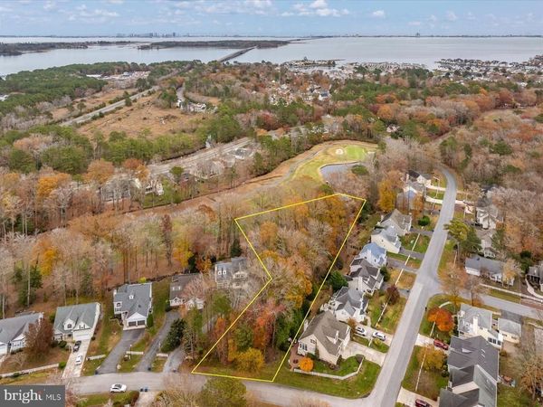 4 DOG LEG COURT, BERLIN, MD 21811