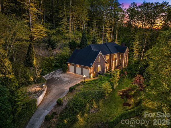 2983 Rockwood Drive, Lenoir, NC 28645