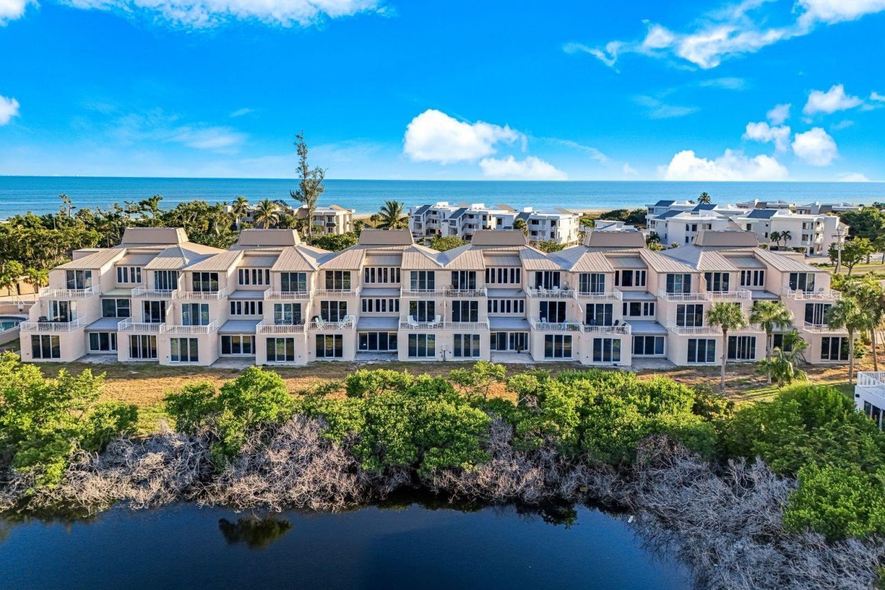 200 Periwinkle, Unit 214, Sanibel, FL 33957 Photo