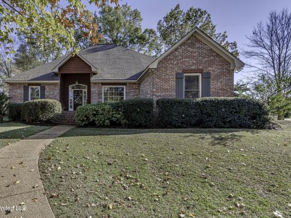 101 Honey Locust Court, Madison, MS 39110
