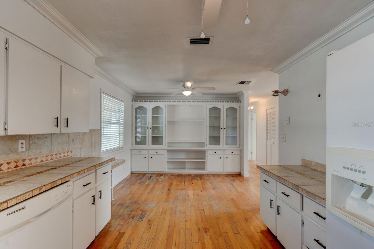 922 Locust Street, New Smyrna Beach, FL 32169 Photo