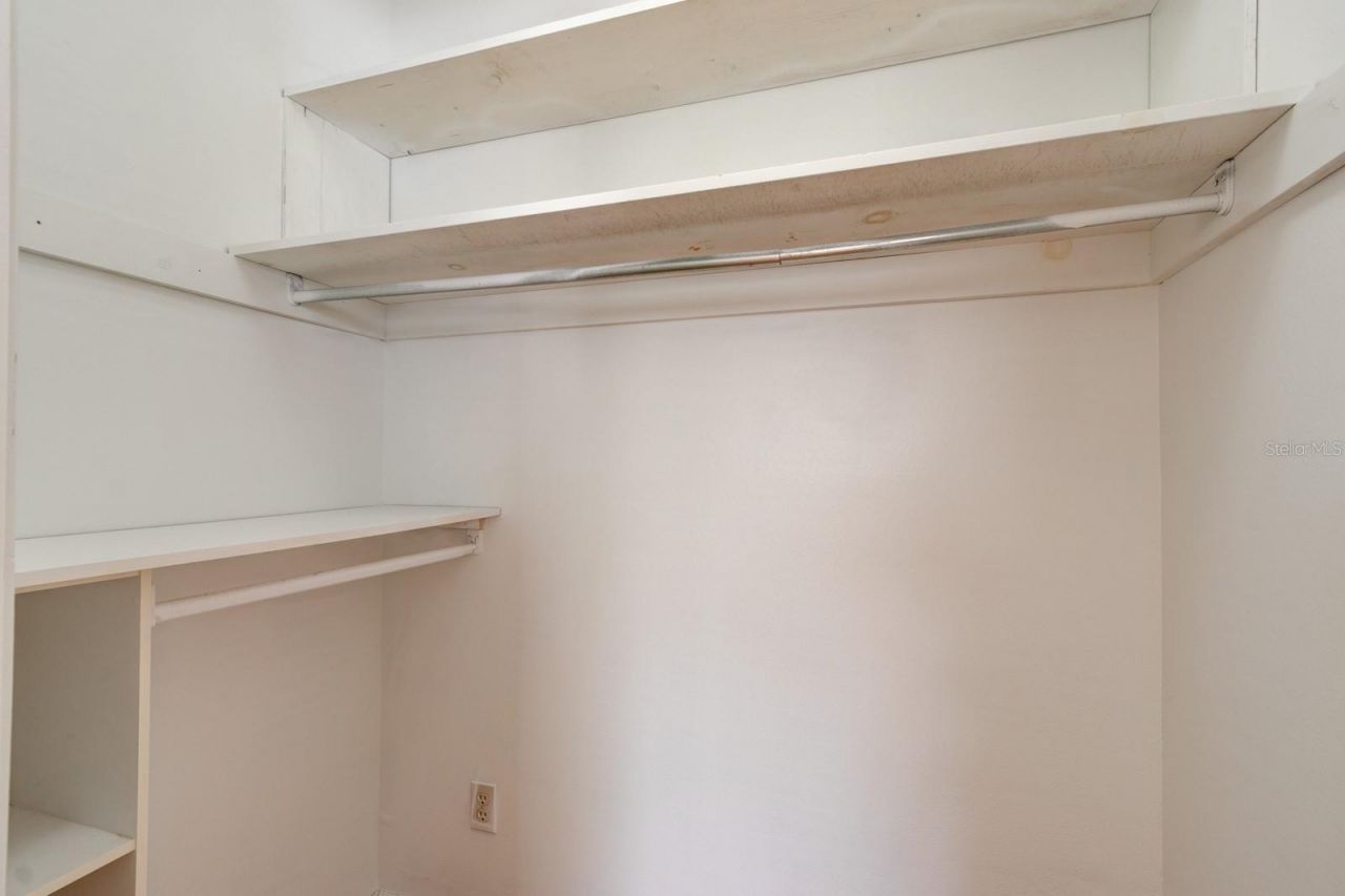 922 Locust Street, New Smyrna Beach, FL 32169 Photo