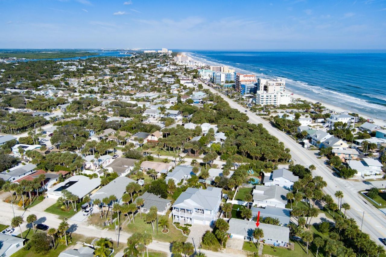 922 Locust Street, New Smyrna Beach, FL 32169 Photo