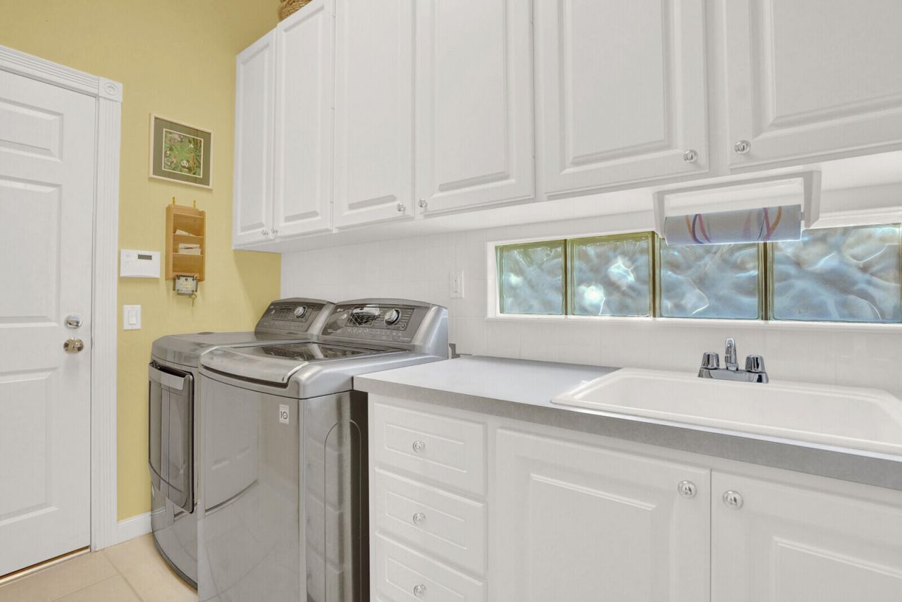 8121 Jolly Harbour Court, Wellington, FL 33414 Photo