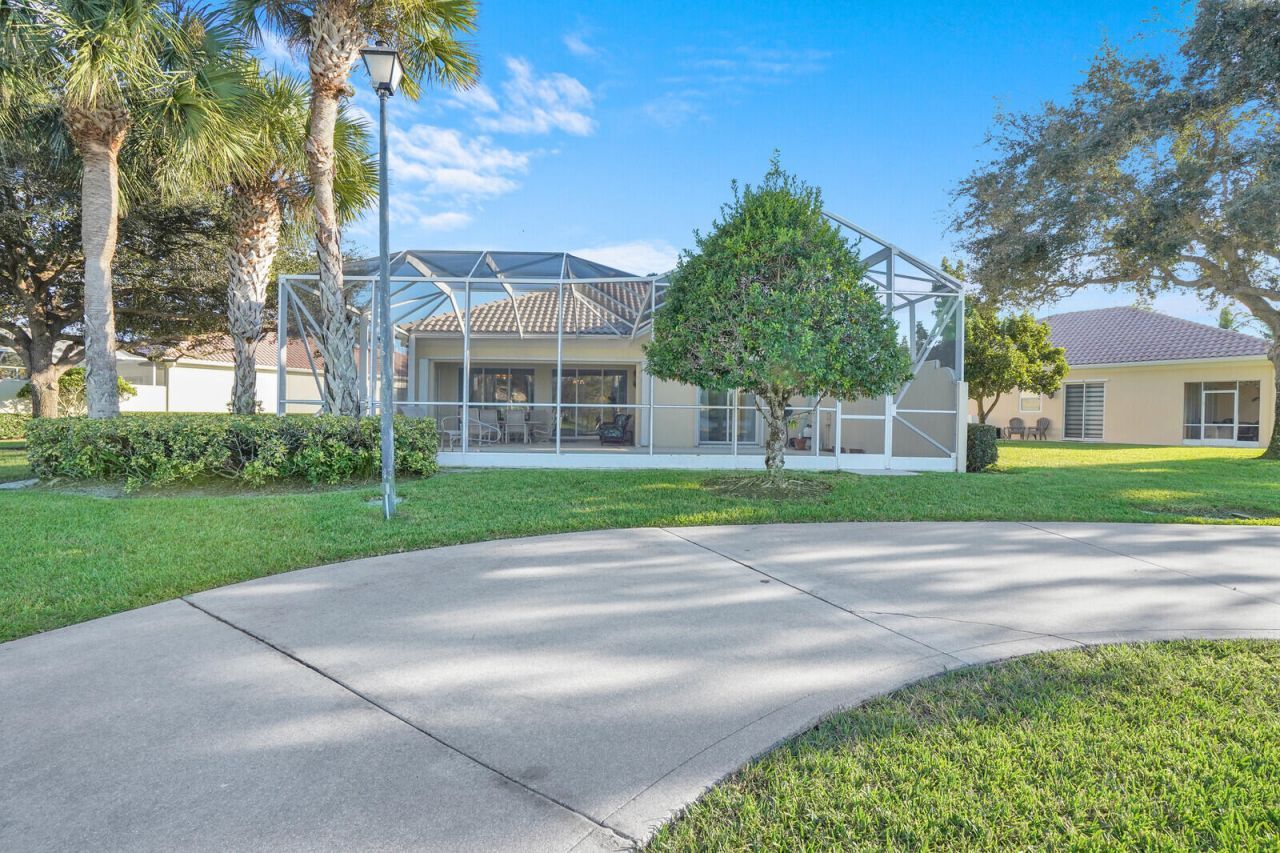 8121 Jolly Harbour Court, Wellington, FL 33414 Photo
