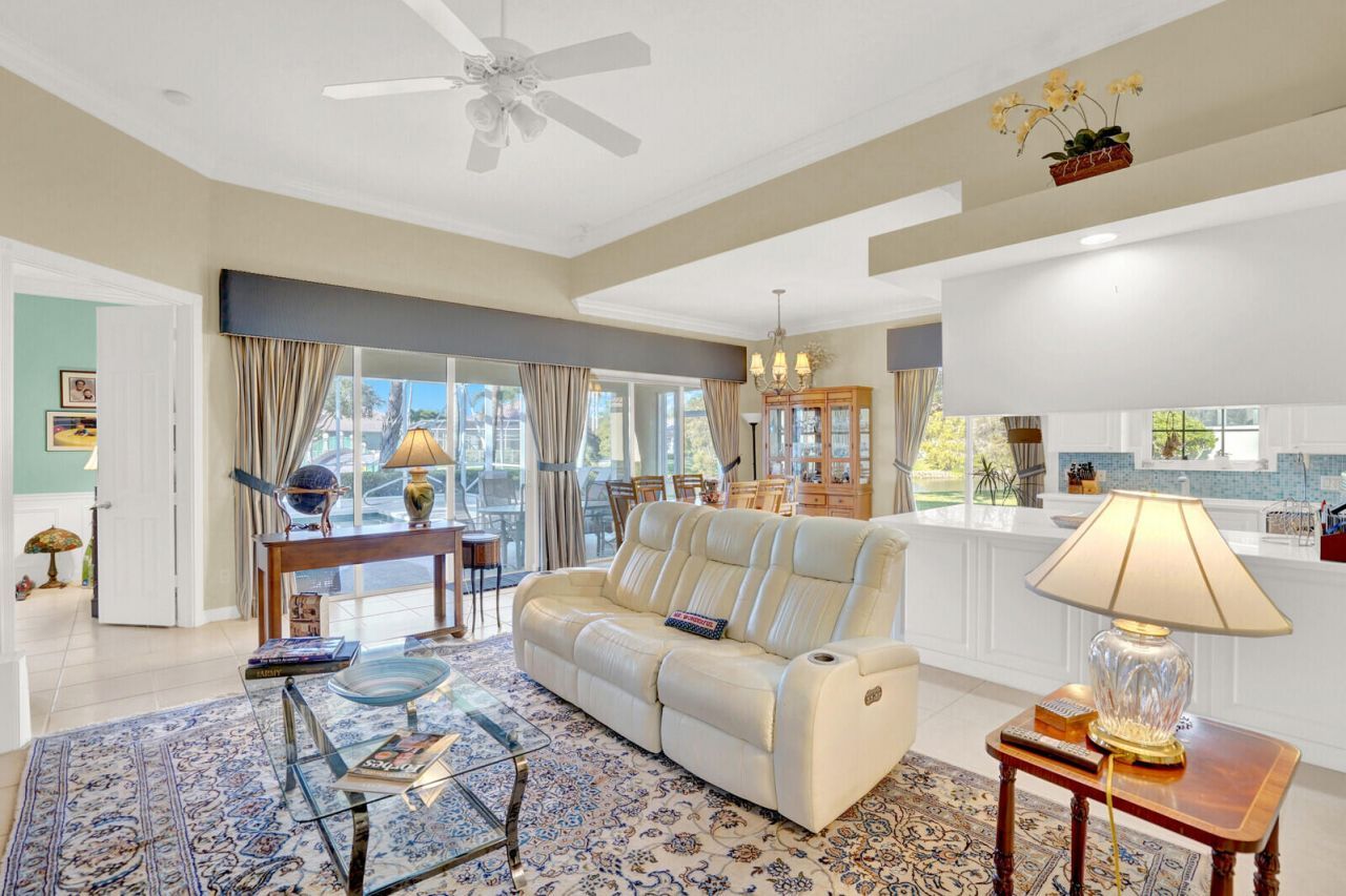 8121 Jolly Harbour Court, Wellington, FL 33414 Photo