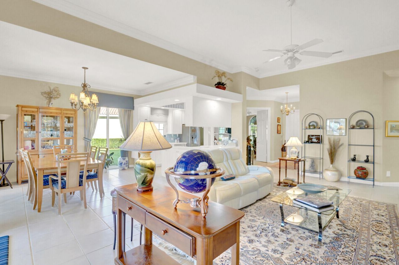 8121 Jolly Harbour Court, Wellington, FL 33414 Photo