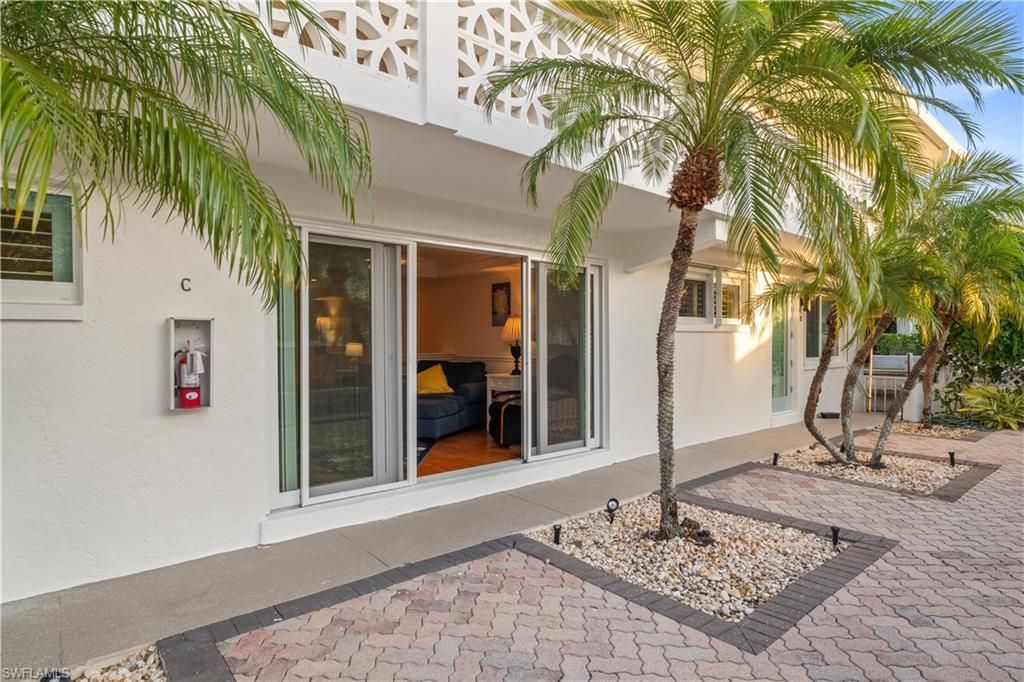 320 14th Ave S, Unit 320C, Naples, FL 34102 Photo