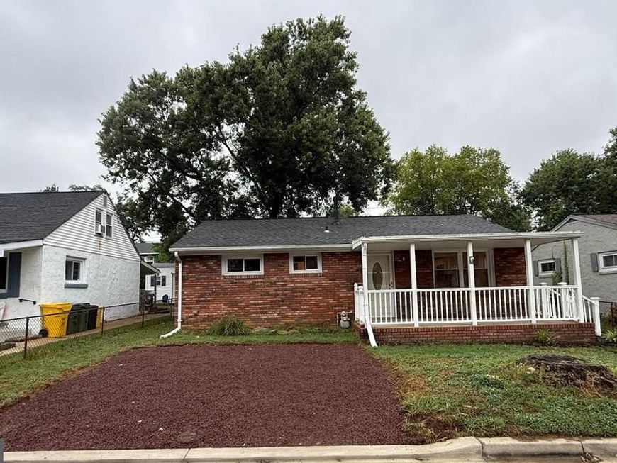 10 Cedar Hill Road, Baltimore, MD 21225 Main Photo