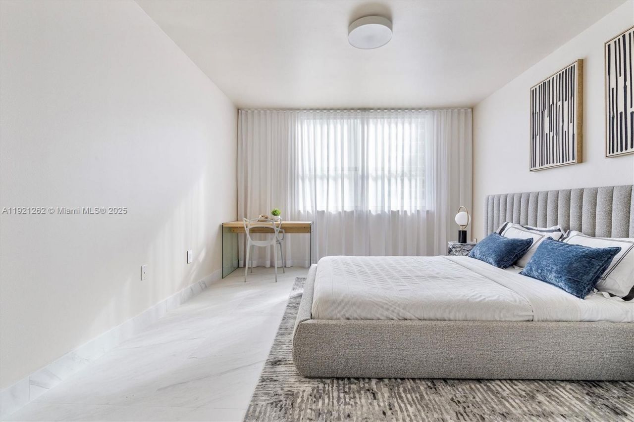 2080 S Ocean Dr, Unit 809, Hallandale Beach, FL 33009 Photo