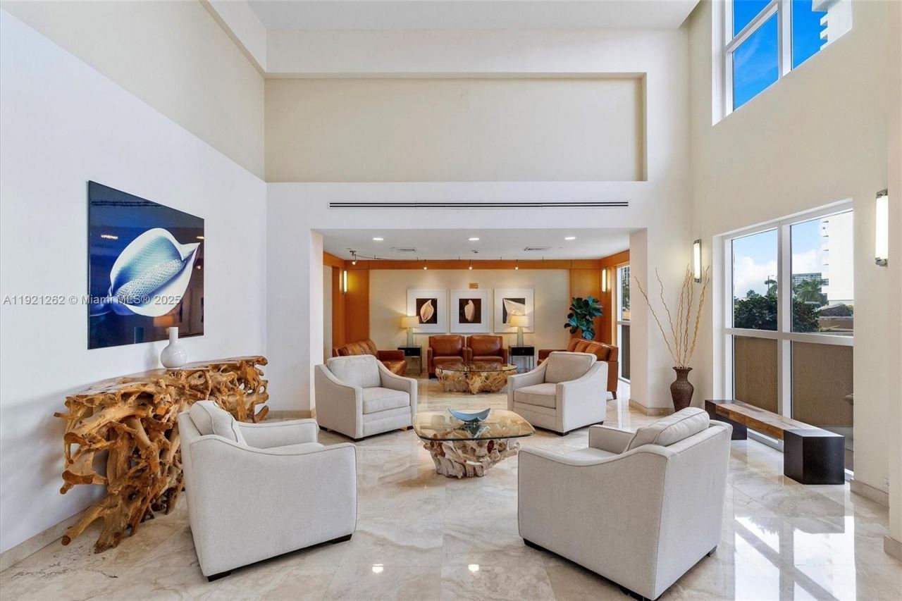 2080 S Ocean Dr, Unit 809, Hallandale Beach, FL 33009 Photo