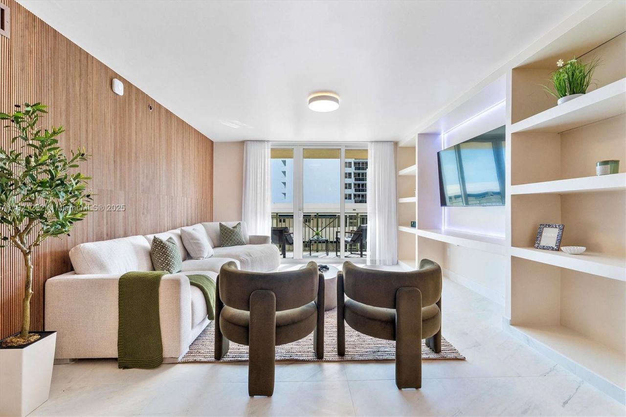 2080 S Ocean Dr, Unit 809, Hallandale Beach, FL 33009 Photo