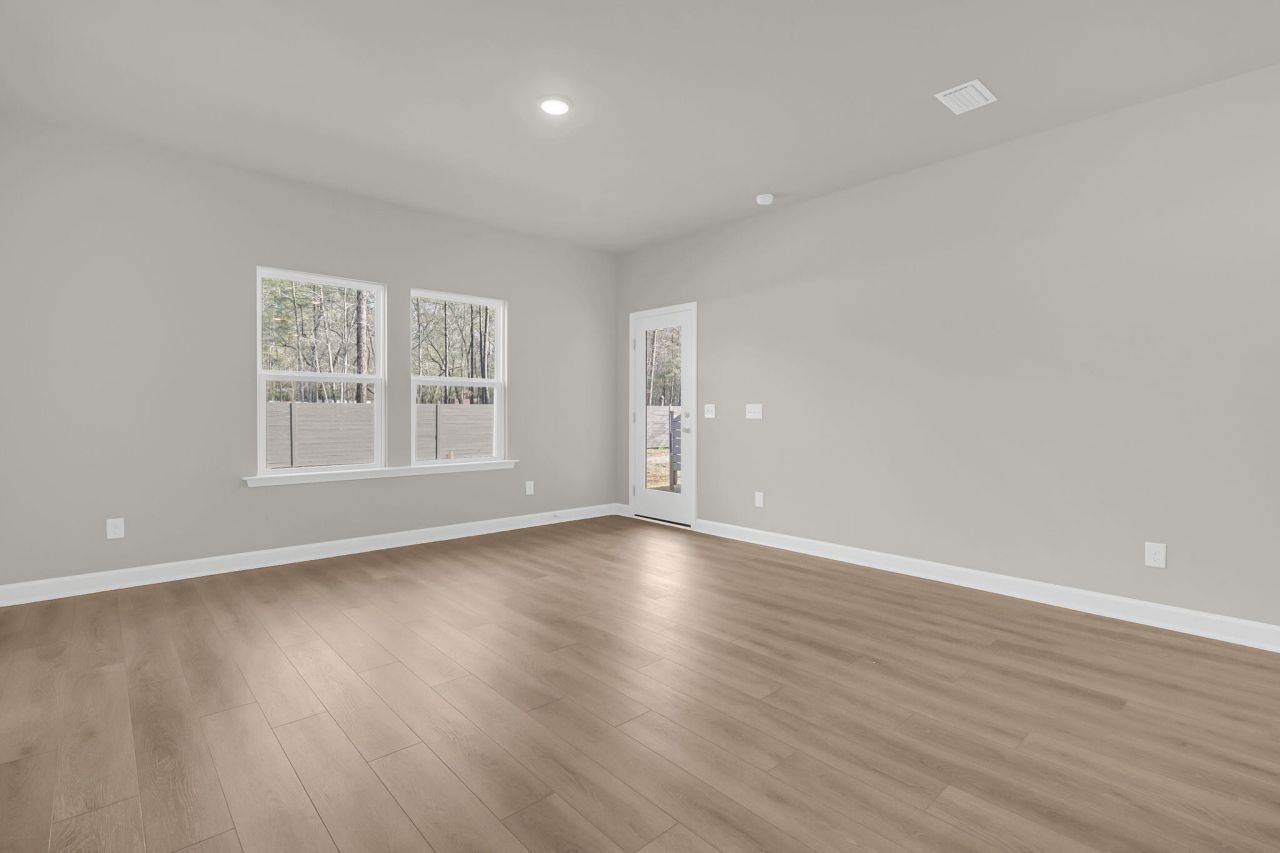 912 Dusk Drive Photo 12