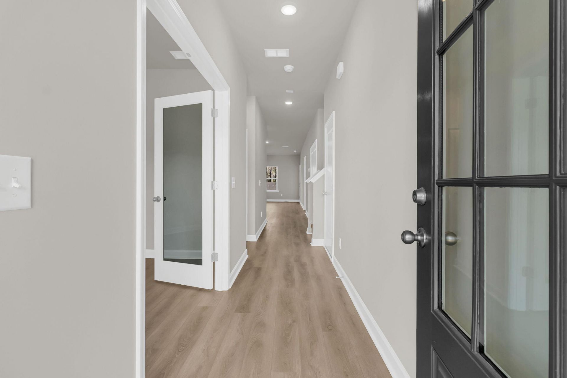 912 Dusk Drive Photo 3