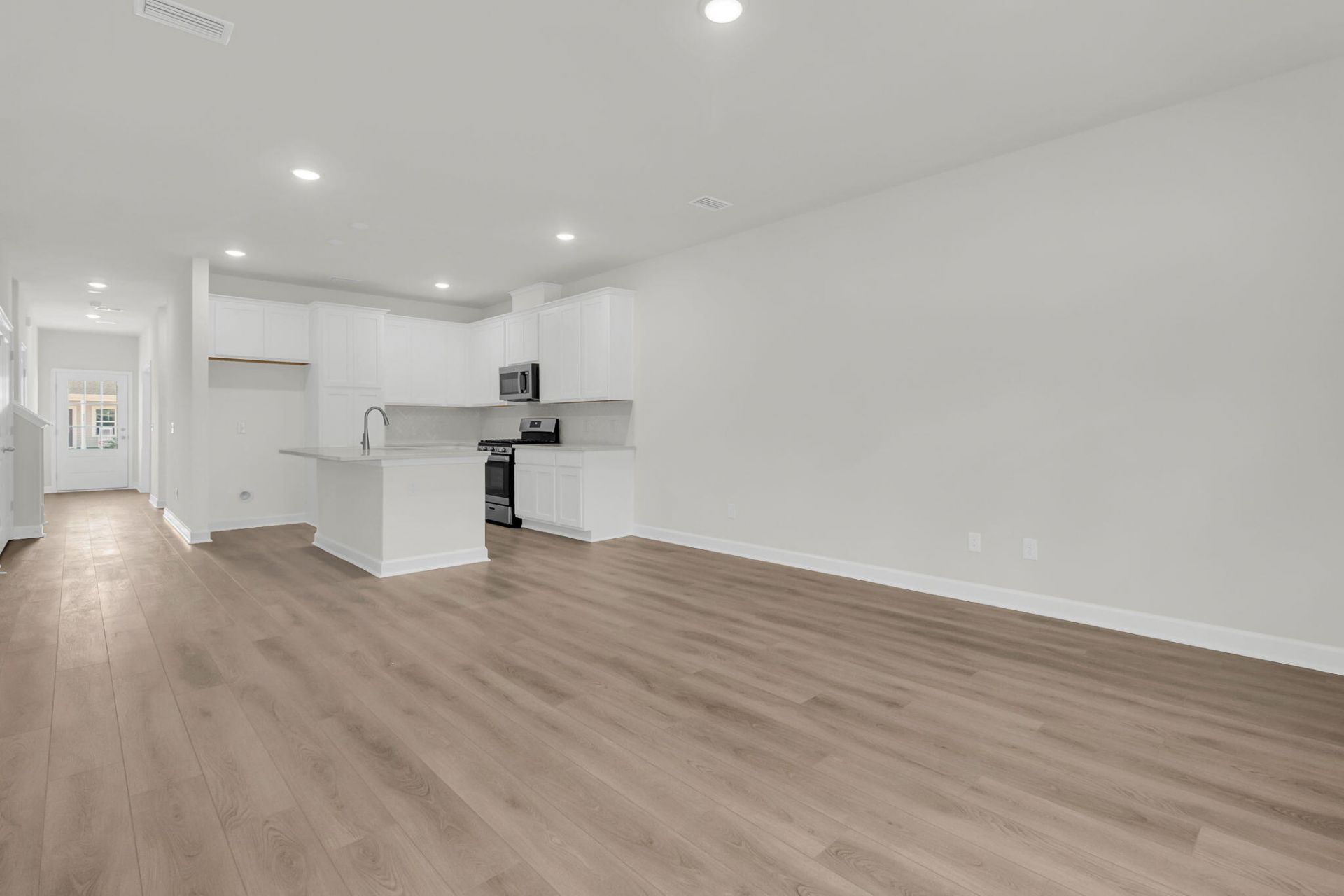 912 Dusk Drive Photo 7