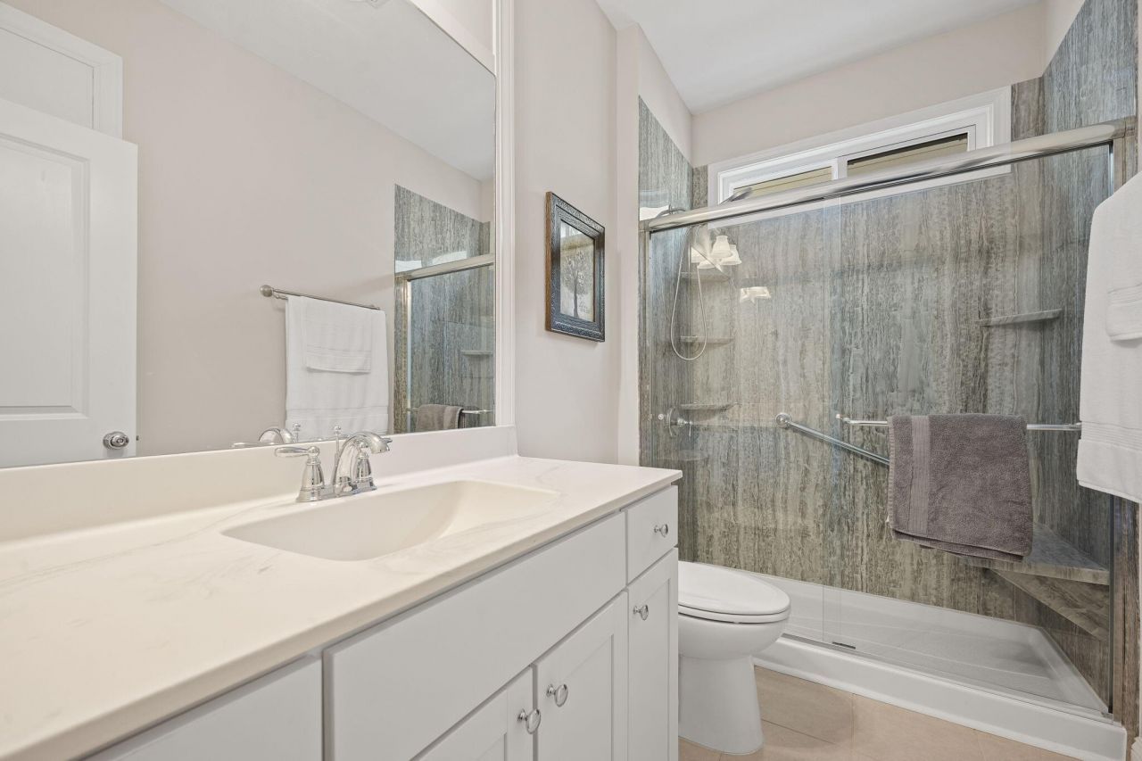 2012 Redback Drive Photo 14