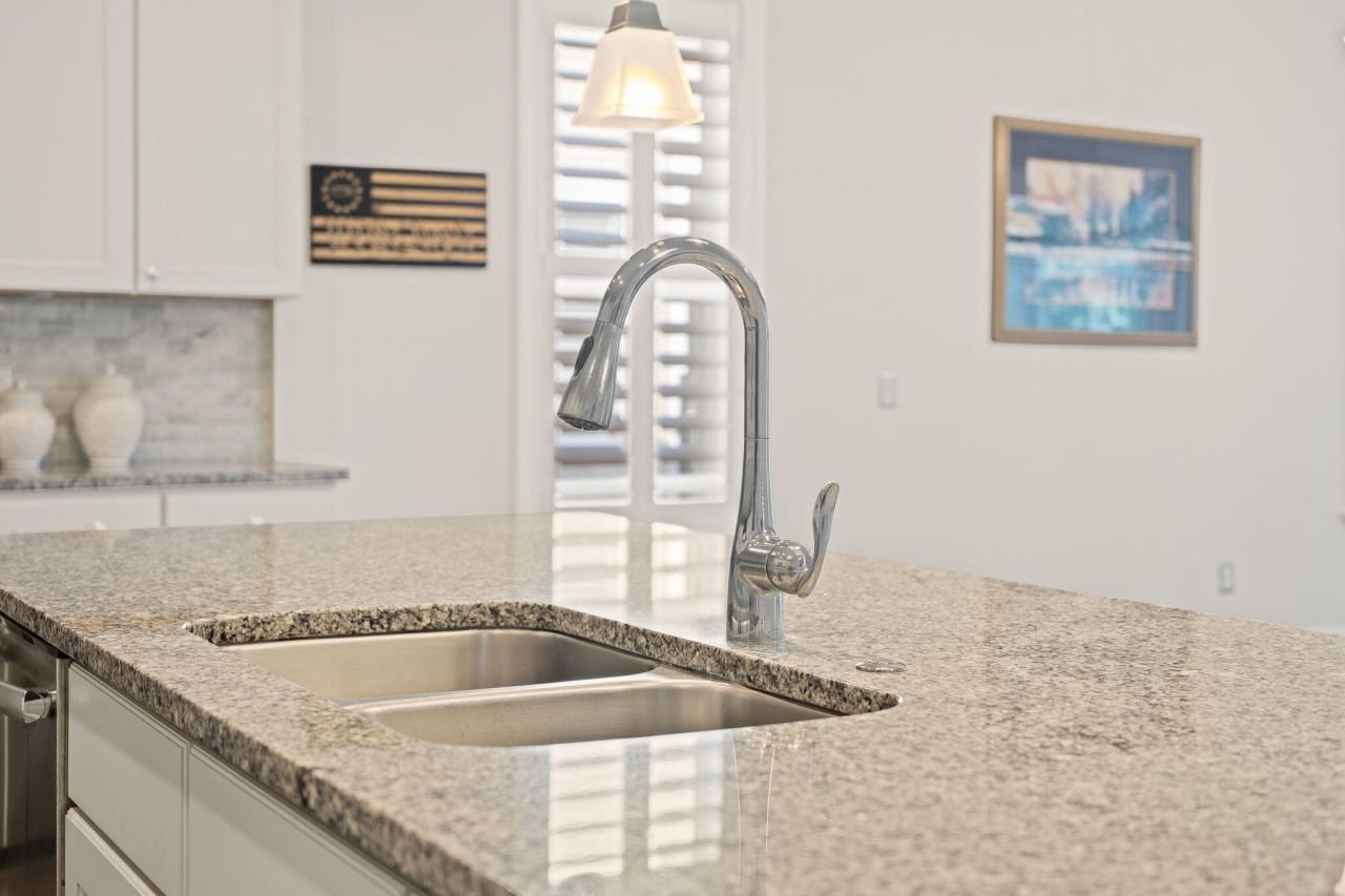 2012 Redback Drive Photo 23