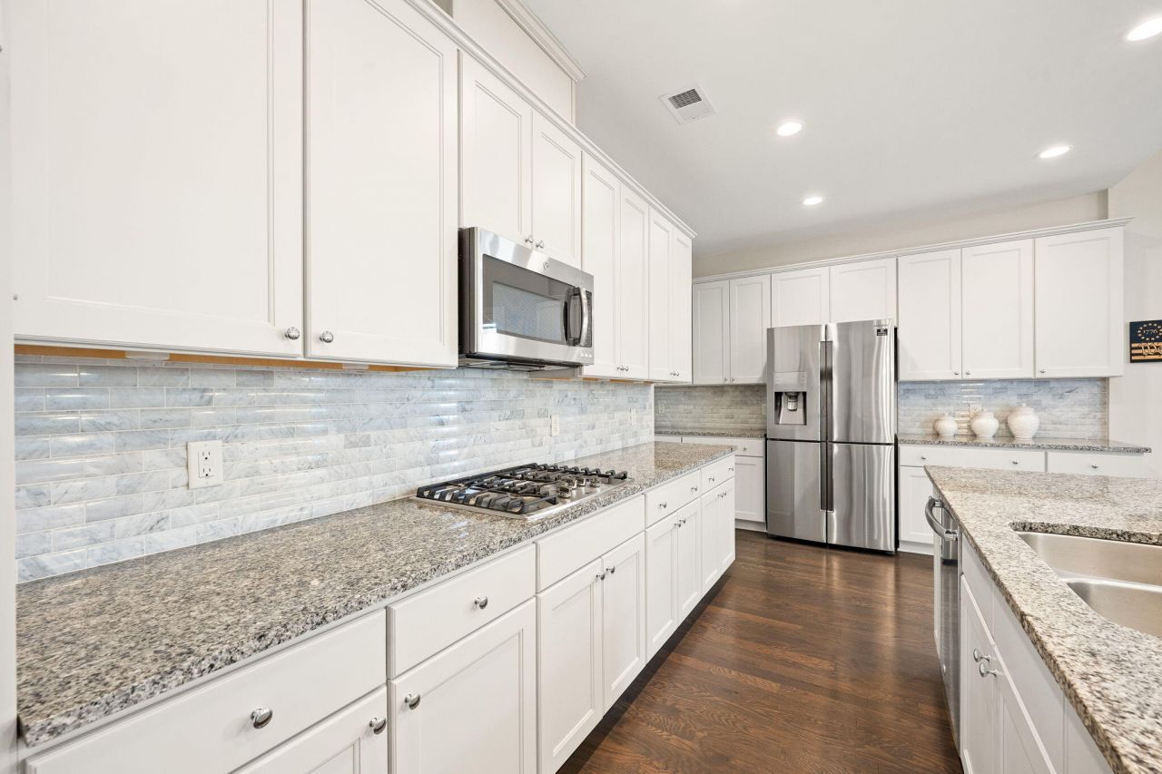 2012 Redback Drive Photo 28