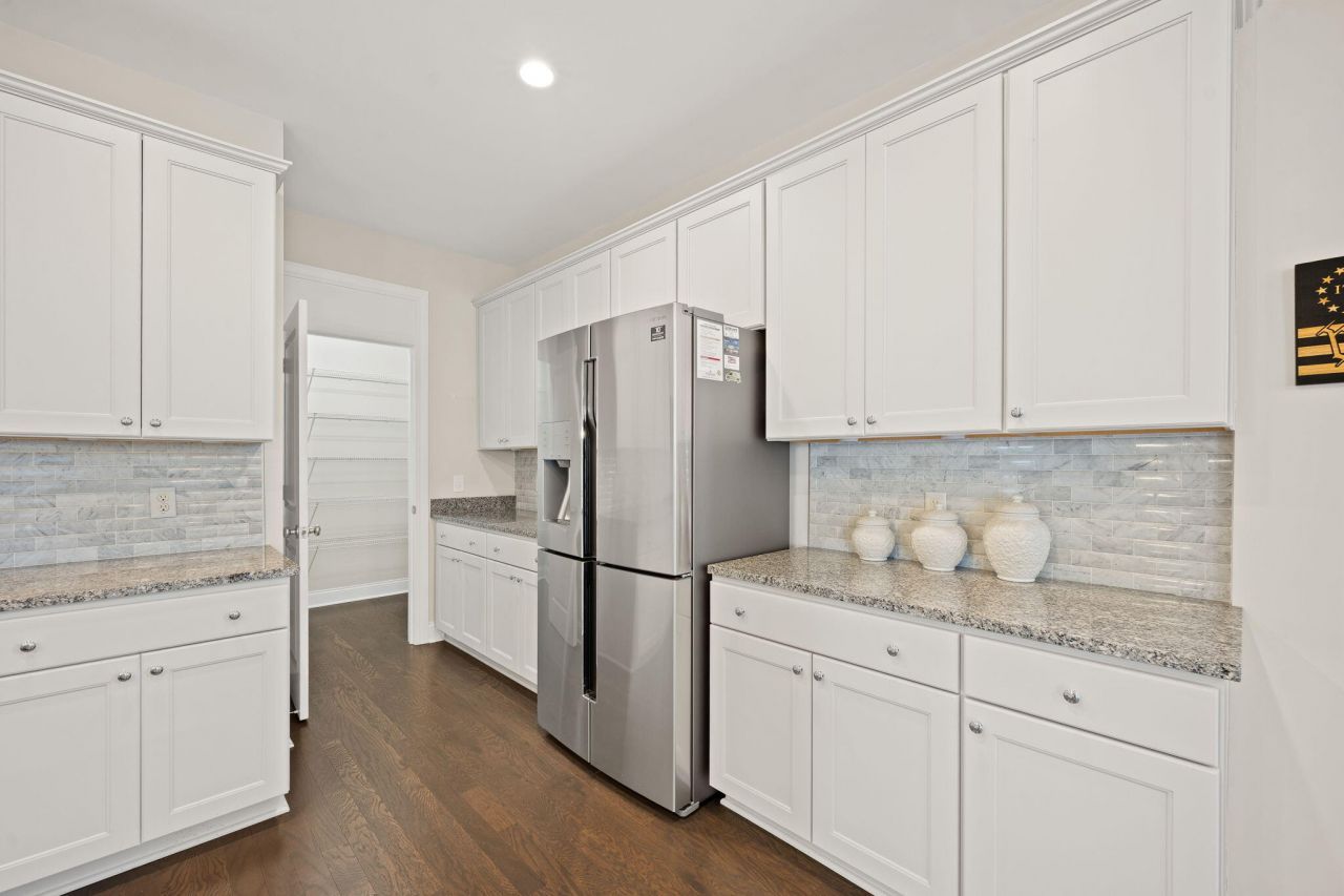 2012 Redback Drive Photo 29