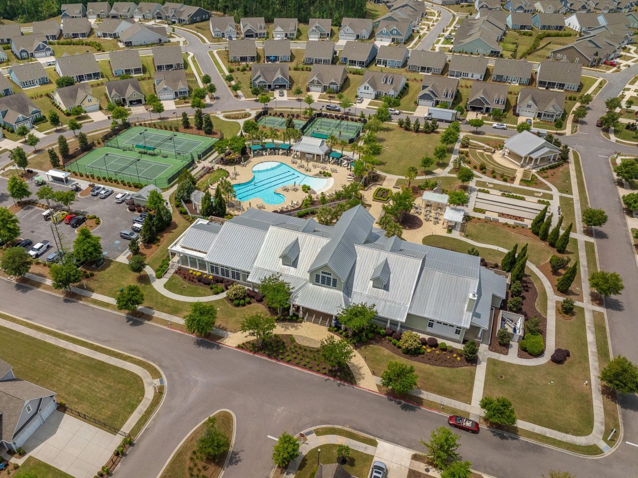 2012 Redback Drive Photo 4