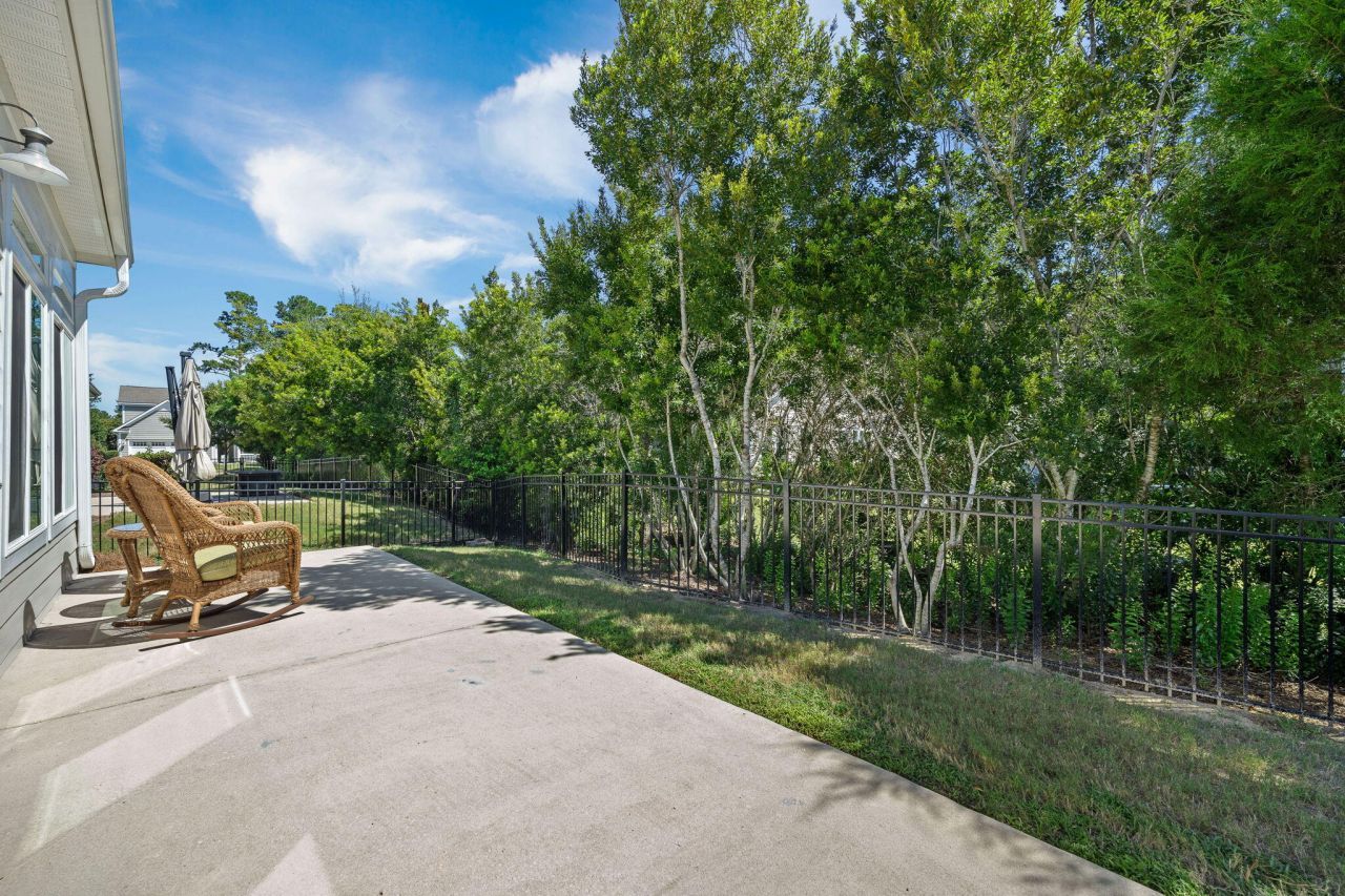 2012 Redback Drive Photo 48