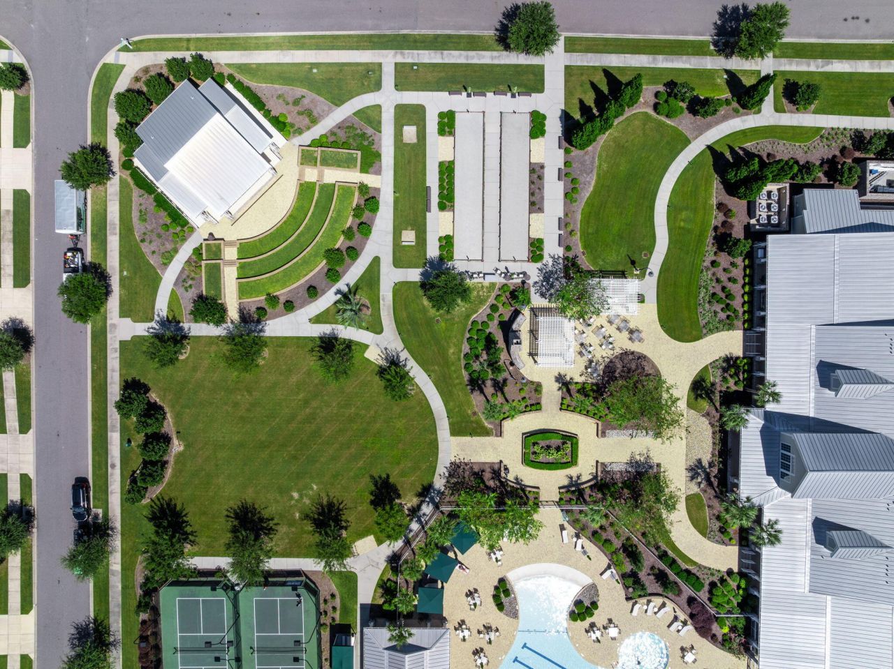 2012 Redback Drive Photo 5