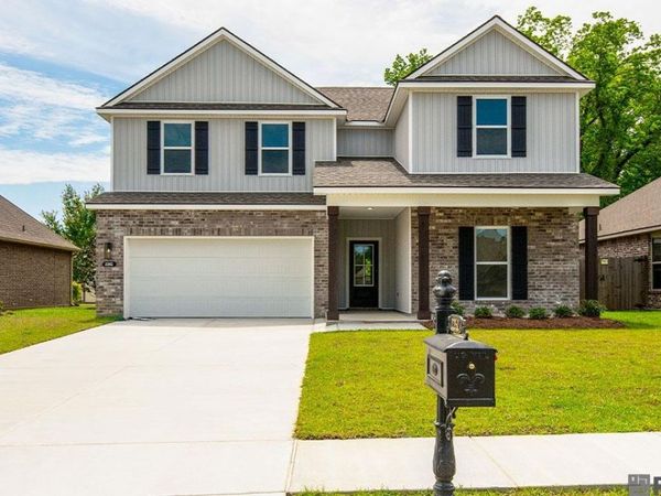 2262 Windridge Ave, Zachary, LA 70791
