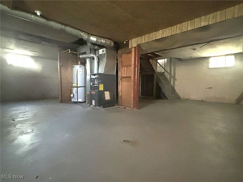 6306 Flowerdale Avenue, Cleveland, OH 44144 Photo 23