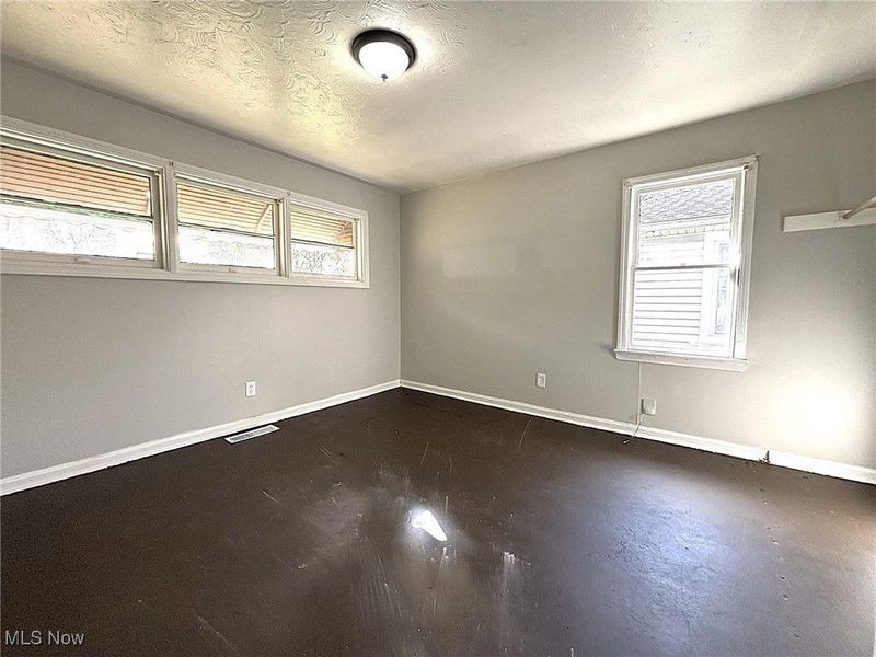 6306 Flowerdale Avenue, Cleveland, OH 44144 Photo 41