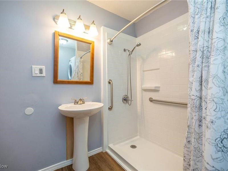 6306 Flowerdale Avenue, Cleveland, OH 44144 Photo 9