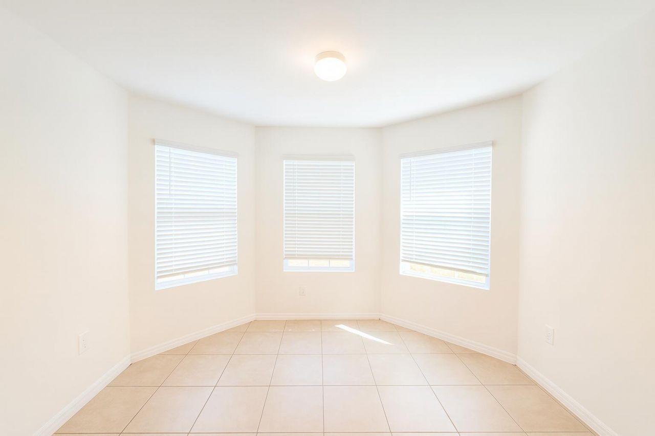 2220 NE 5th Avenue, Cape Coral, FL 33909 Photo