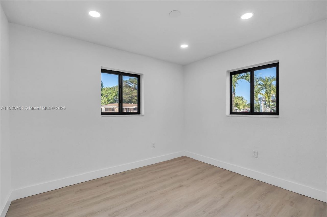 3310 NW 172nd Ter, Miami Gardens, FL 33056 Photo