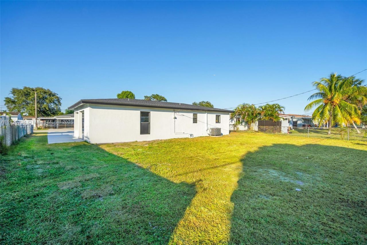 3310 NW 172nd Ter, Miami Gardens, FL 33056 Photo